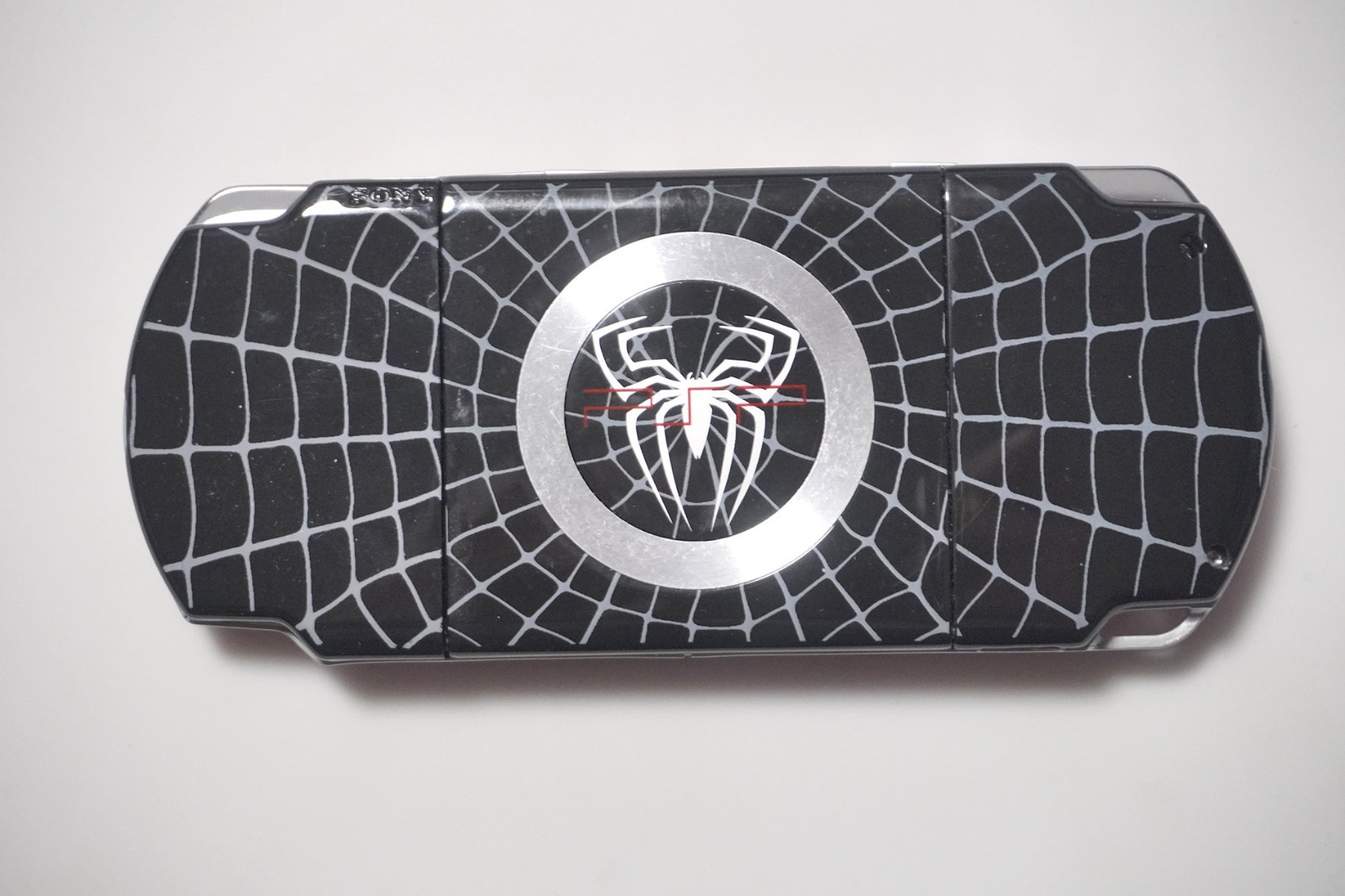 Customized PSP-2000 Spider Man Re-Shell Japan PlayStation Portable console