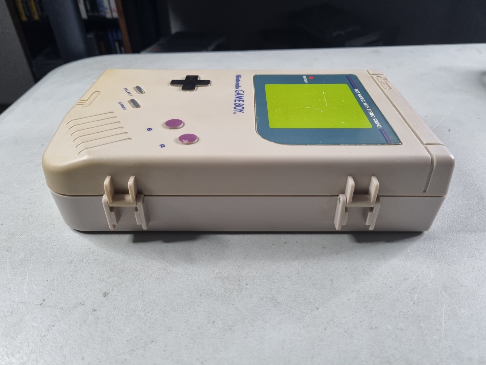Nintendo Gameboy DMG-01 With Oem Nintendo Hard Case and Games