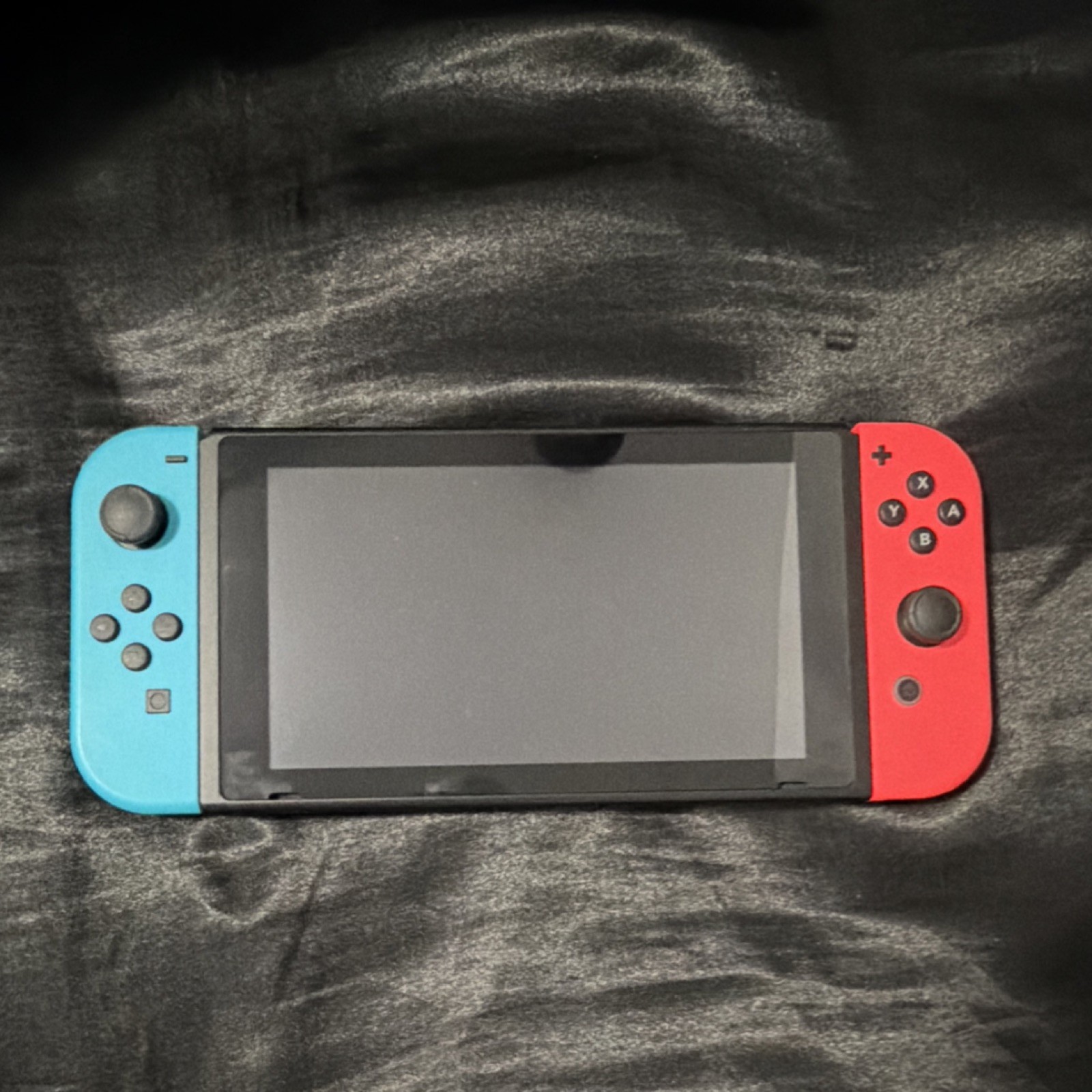 Nintendo Switch 32GB Console Black Red Blue Joy-Con HDMI Wi-Fi Handheld