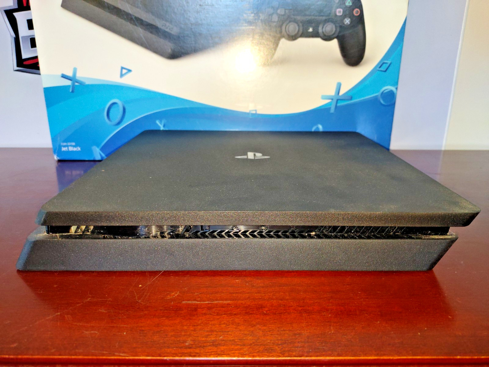 Sony PlayStation 4 Slim 1TB Console CUH-2215B w/ 2 Controllers and Charging Dock