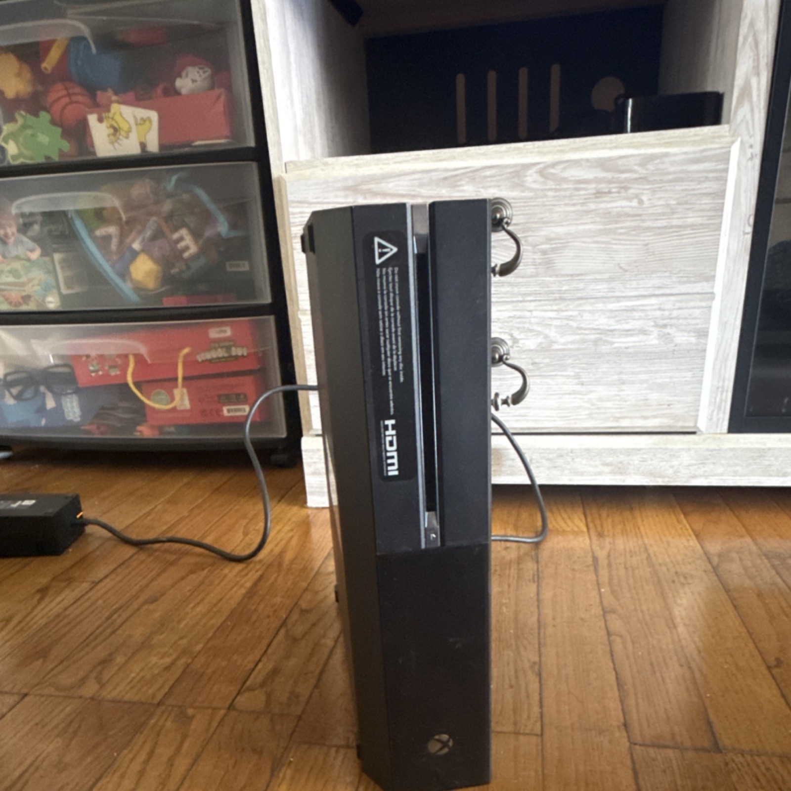 Microsoft Xbox One Black Console w/ 2 Controllers, Kinect, Power Supply, games