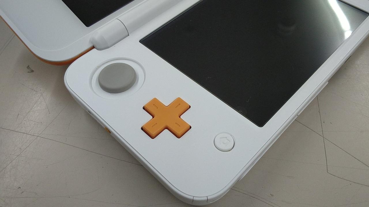 New Nintendo 2DS XL LL White Orange Console Box Stylus Japan Ver NTSC-J