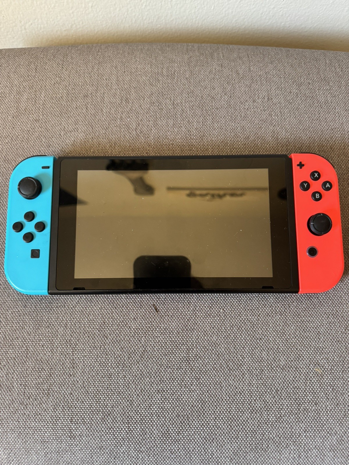 Nintendo Switch v2 Handheld Game Console Only HAC-001(-01) Black Bad Joycon READ