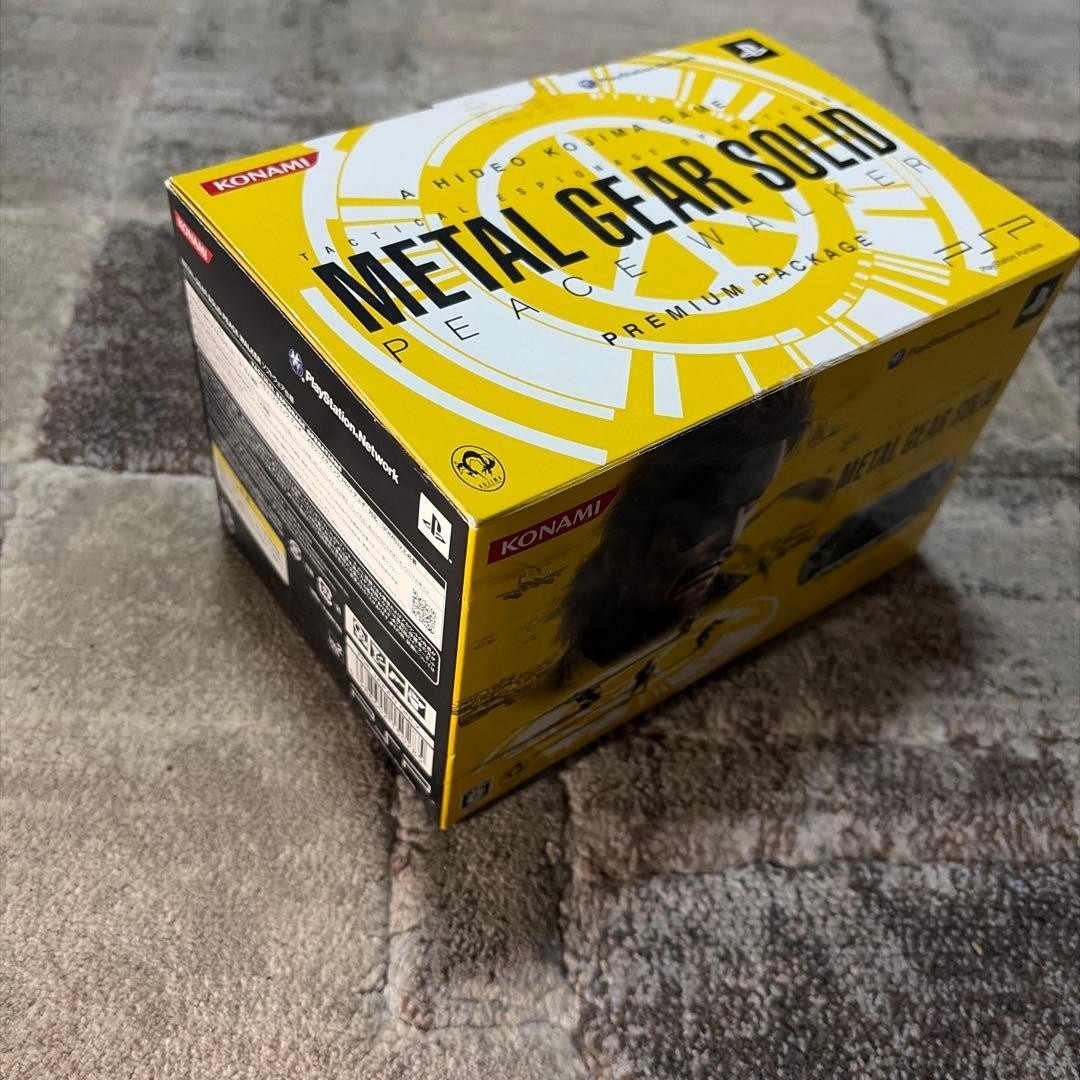 Sony PSP-3000 Console Metal Gear Solid Limited Edition with Box Region free