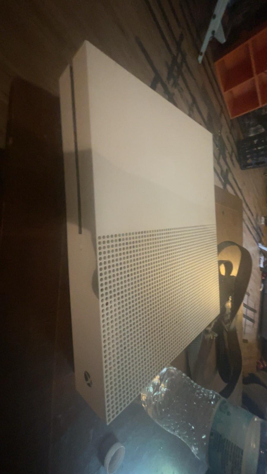Xbox 1 S No Controller Or Wires Ask For Games