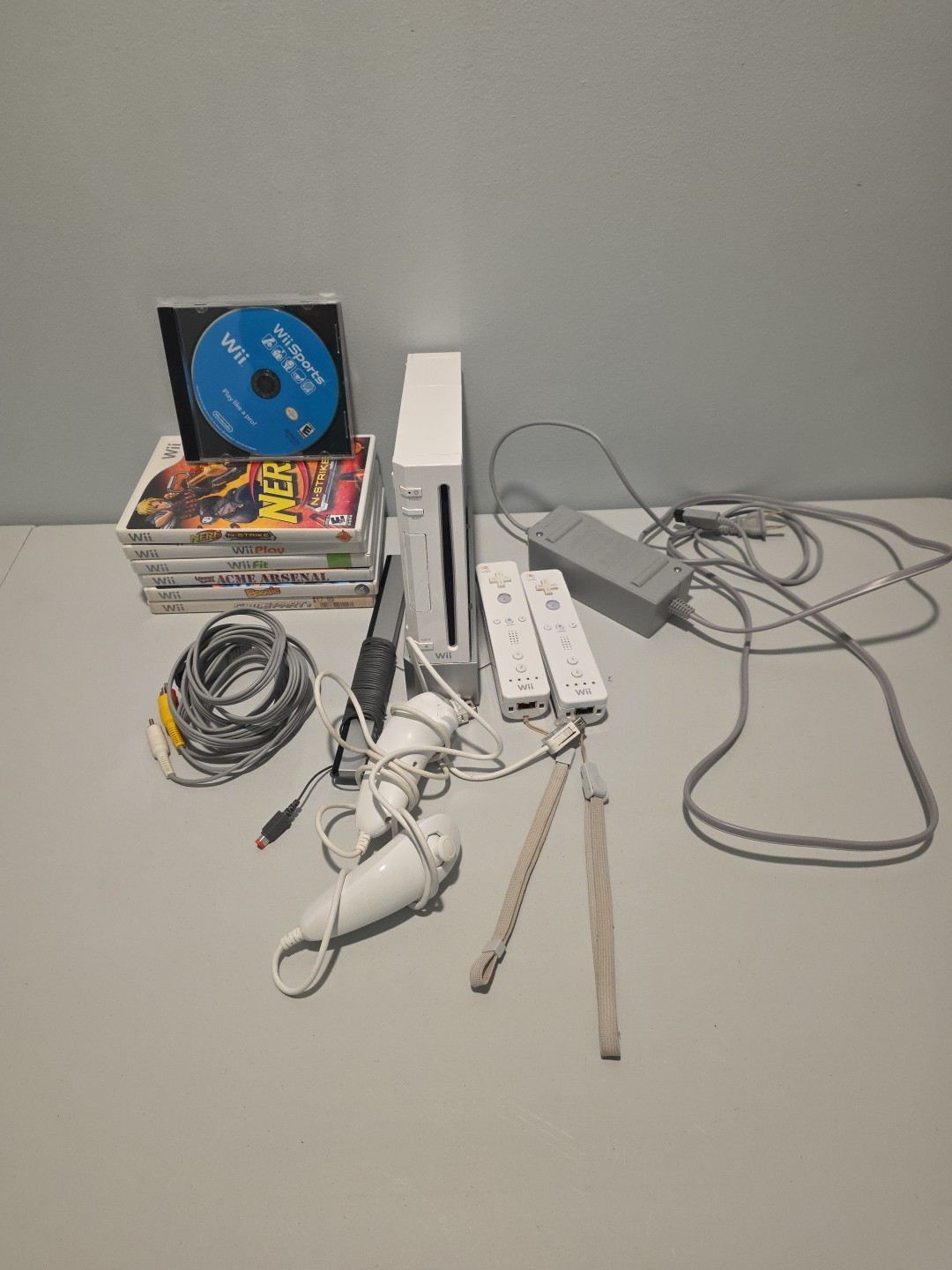 Nintendo Wii Console Bundle RVL-101 Tested Working 6 Games + Wii Sports