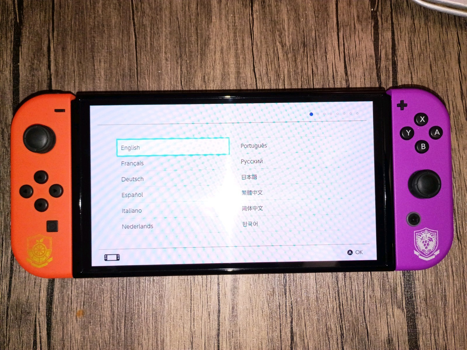 Nintendo Switch OLED Pokémon Scarlet Violet with Games LOT