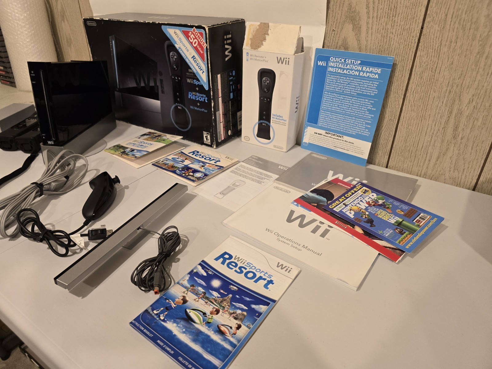 Nintendo Wii Black Console Bundle with Wii Sports & Resort Tested Read Desc.
