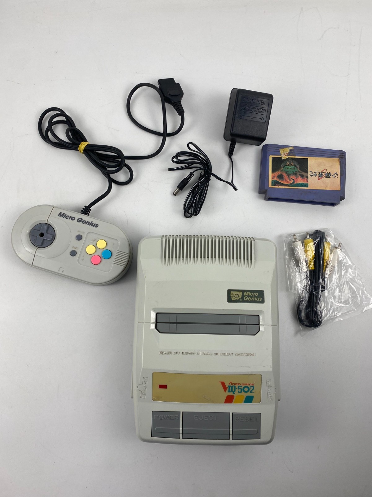 Micro Genius VIQ-502 PAL Famiclone Famicom Video Game Console كمبيوتر العائله