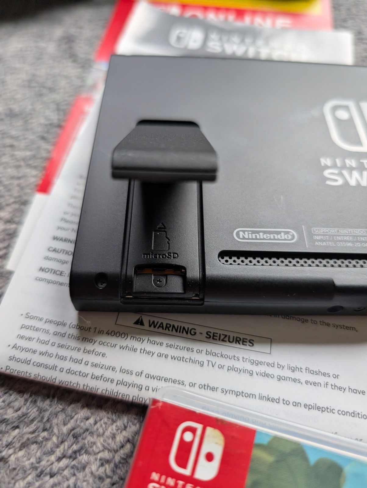 Nintendo Switch Mario Kart Deluxe Bundle! Almost Complete! Tested/Factory Reset!