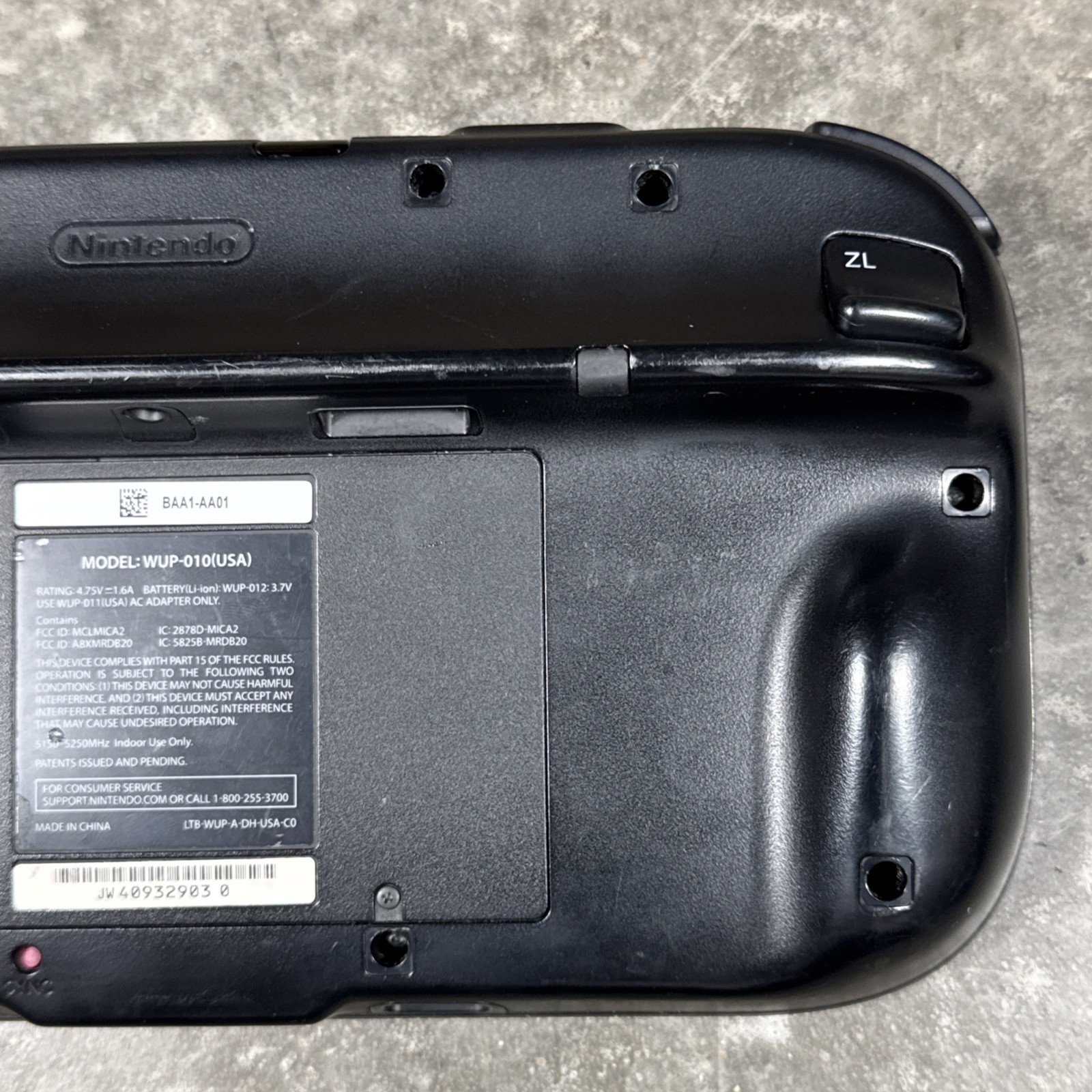 Nintendo Wii U 32GB Console (WUP-101) Gamepad Bundle + OEM Cables Tested Working