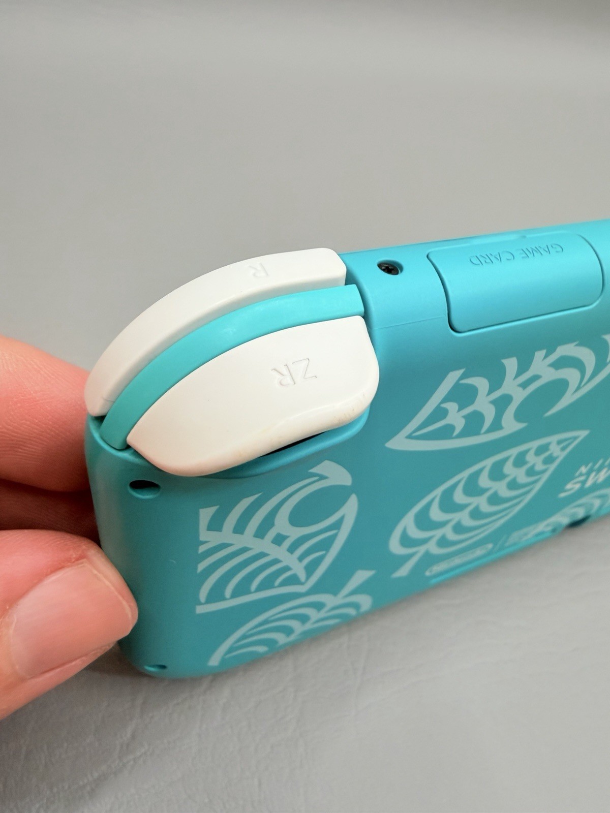 Nintendo Switch Lite – Animal Crossing Aloha Edition – Turquoise – Charger Incl.