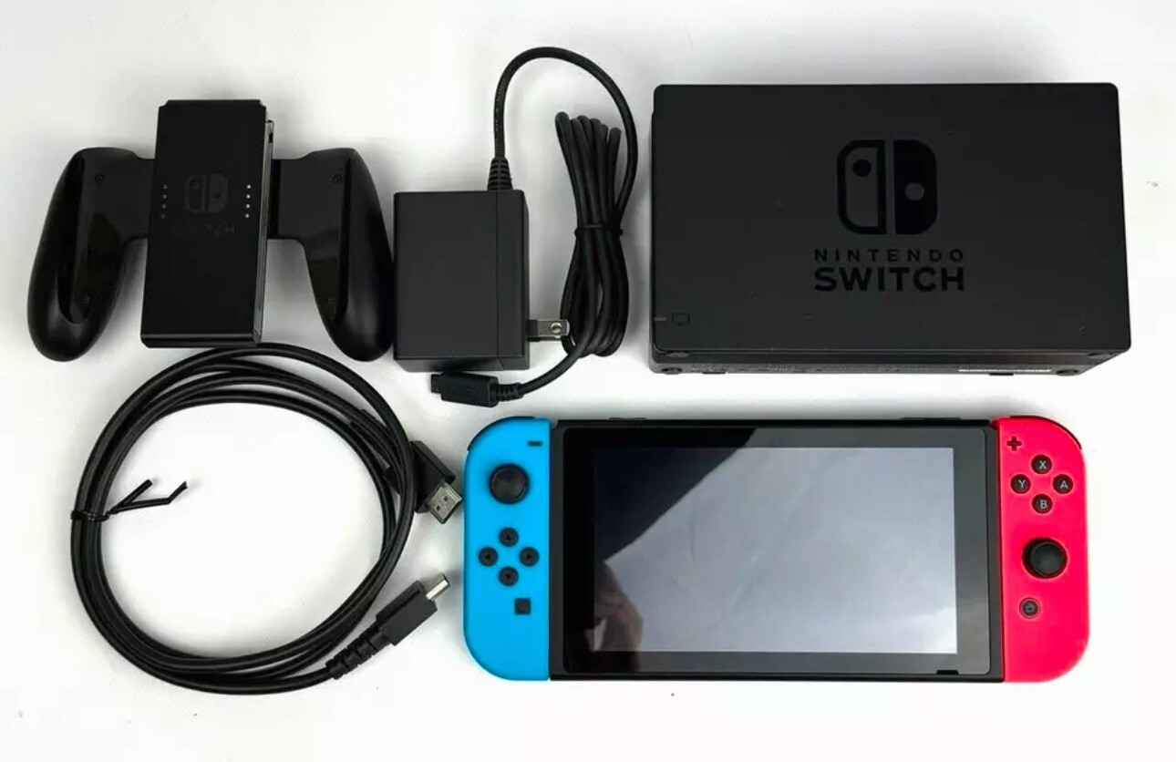 Nintendo Switch V2 32GB Handheld System – Gray
