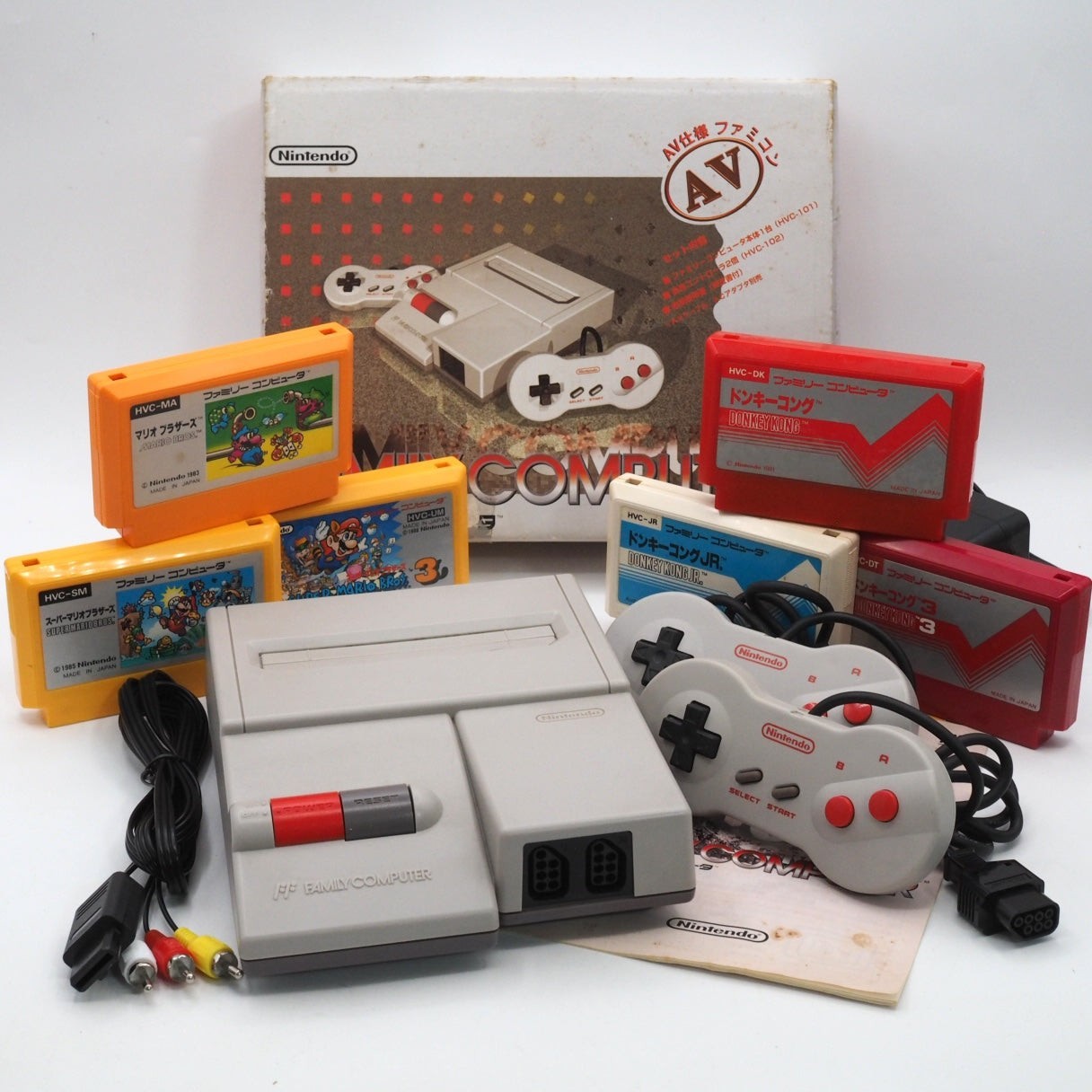 Nintendo New Famicom HVC-101 Boxed Console + 6 Mario Donkey Kong Games NTSC-J