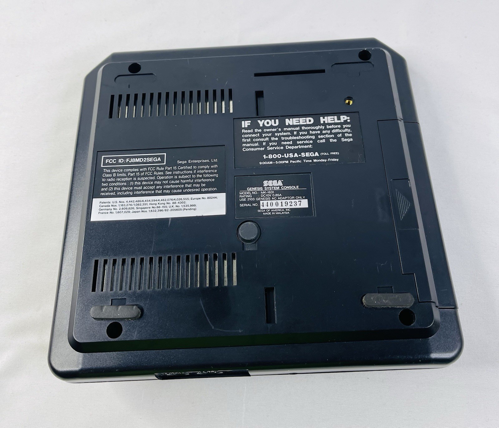 SEGA GENESIS SYSTEM CONSOLE ONLY MODEL 2 MK-1631 ORIGINAL NO CORDS- TESTED