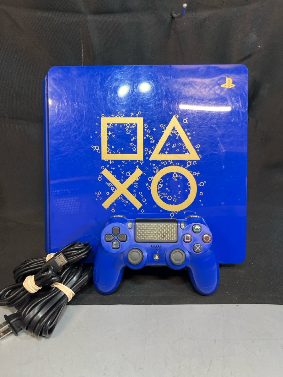 SONY PLAYSTATION 4 MODEL CUH-2115B (H83007144)