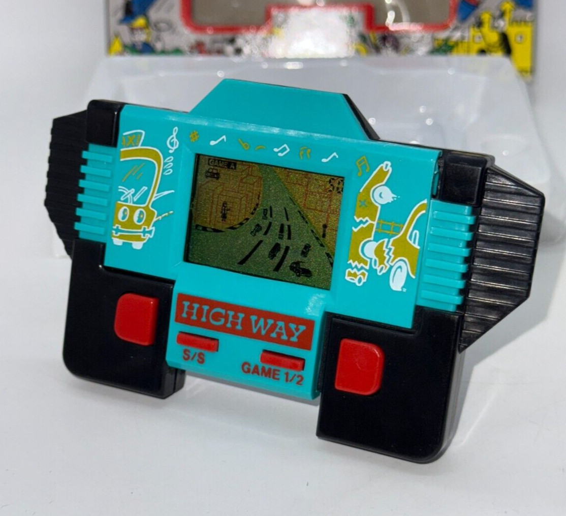 HIGHWAY – LCD Game & Watch Portable Console – 1990’s – DEADSTOCK – BOXED