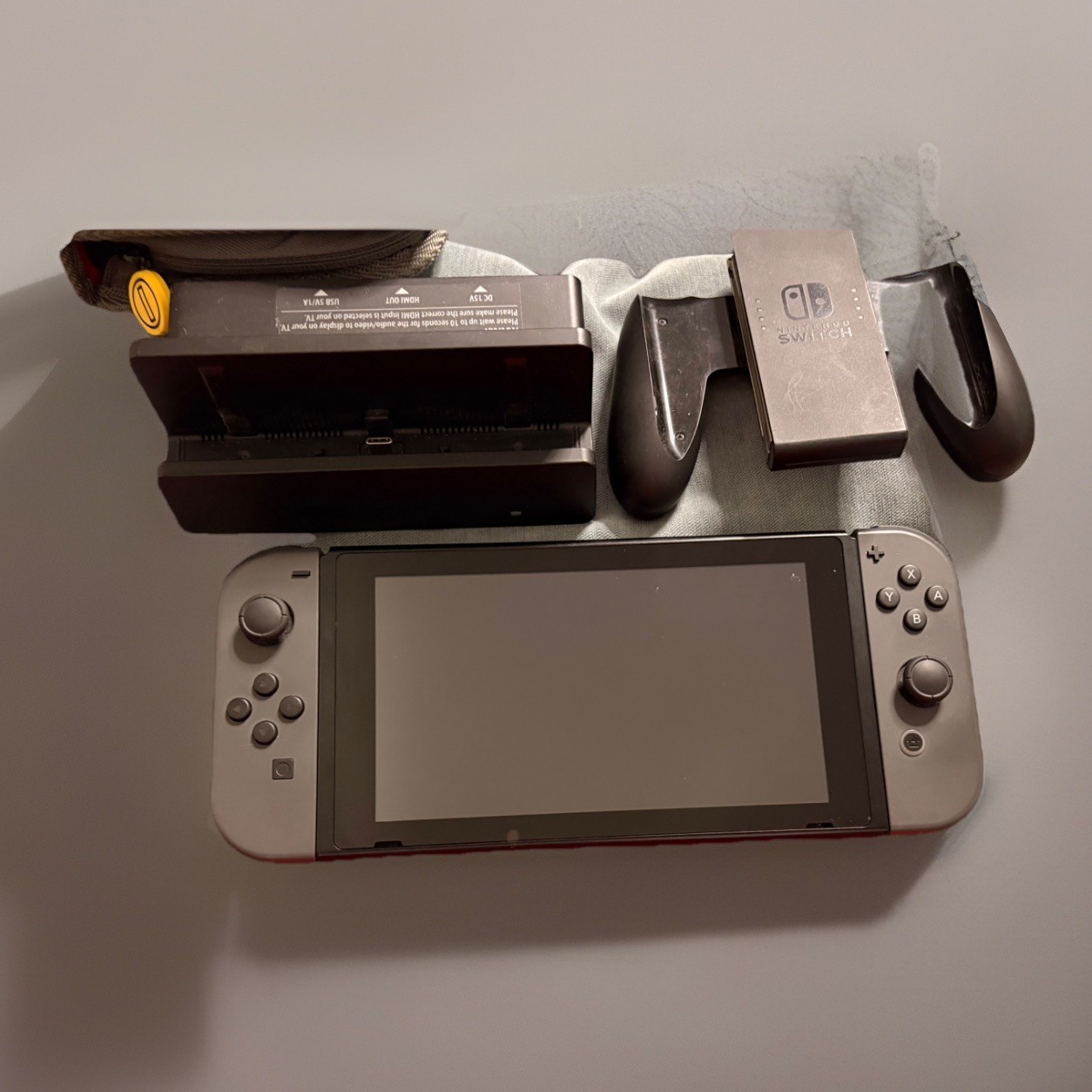 Nintendo Switch Bundle 32GB Console, Bonus Dock, Joy‑Con, Case