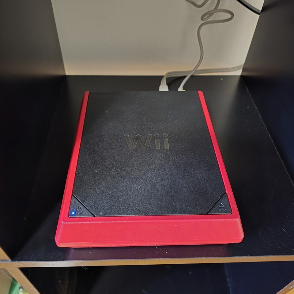 Nintendo Wii MINI Red RVL-201 Console with cables, controller, and Mario Kart