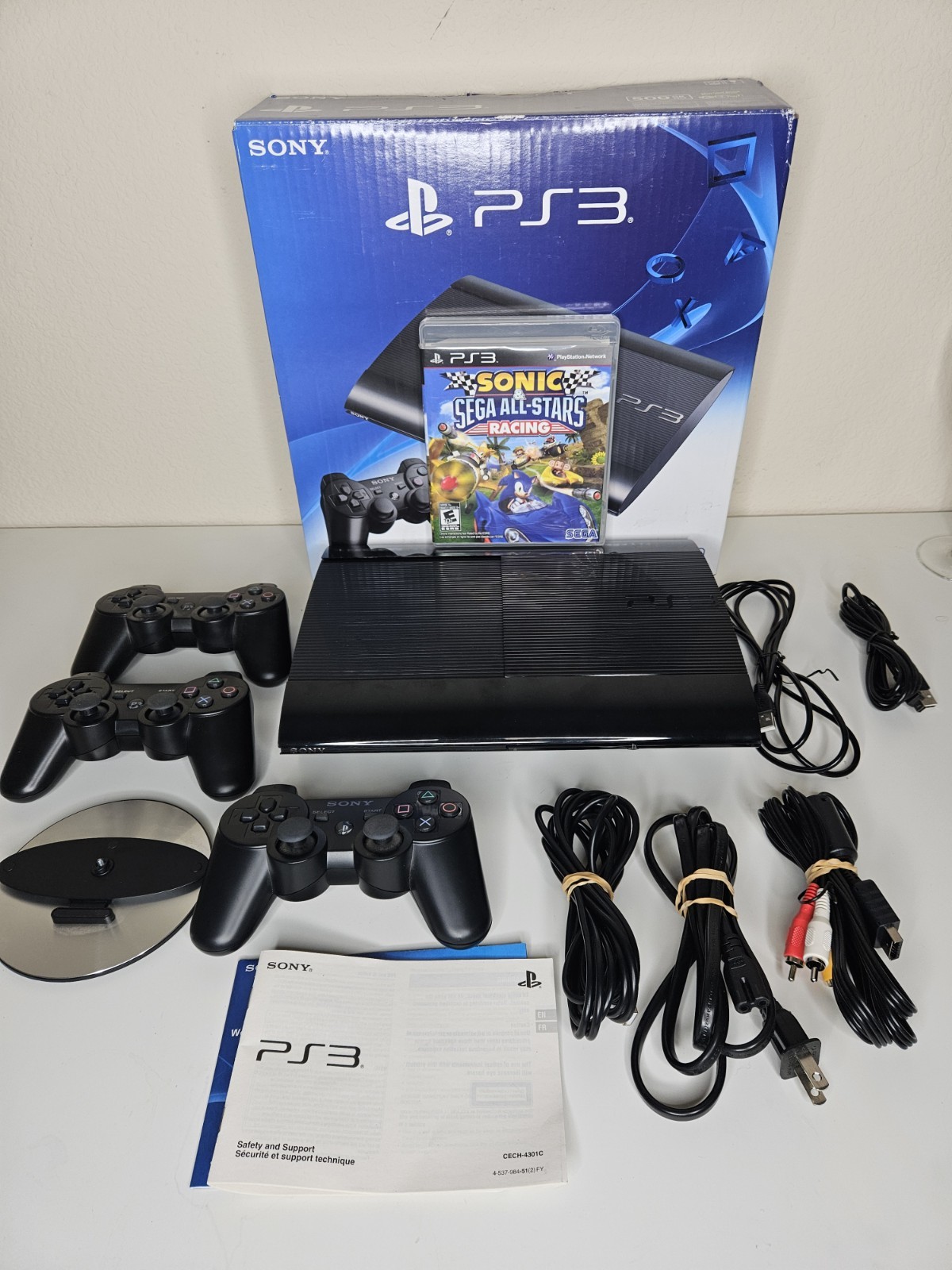 Sony PlayStation 3 PS3 Super Slim 500GB Black 3 Controllers (1 OEM, 2 AM) Tested