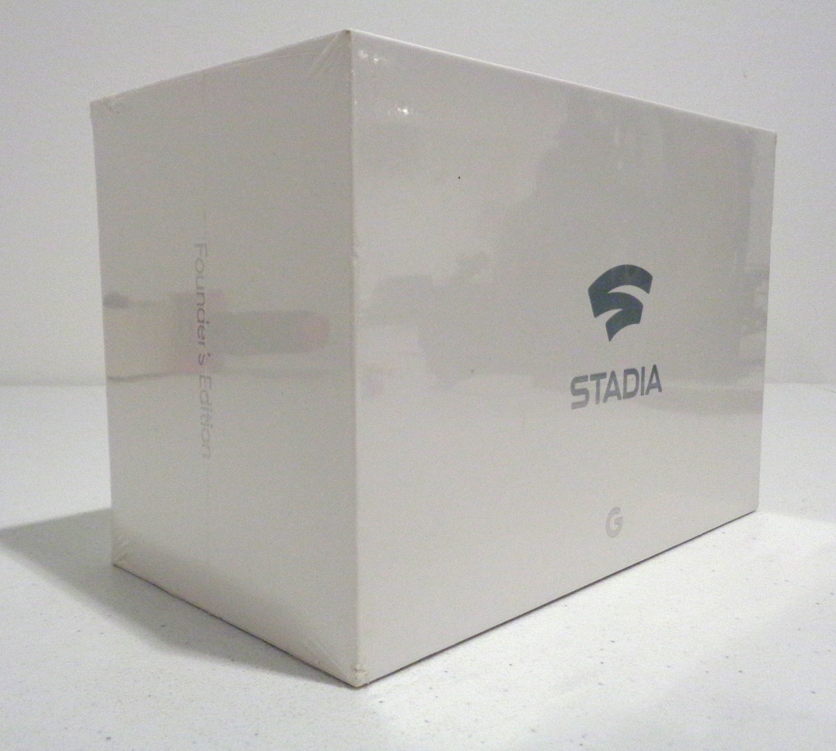Google GA00831-US Stadia Founders Edition Bundle Limited Edition – Night Blue