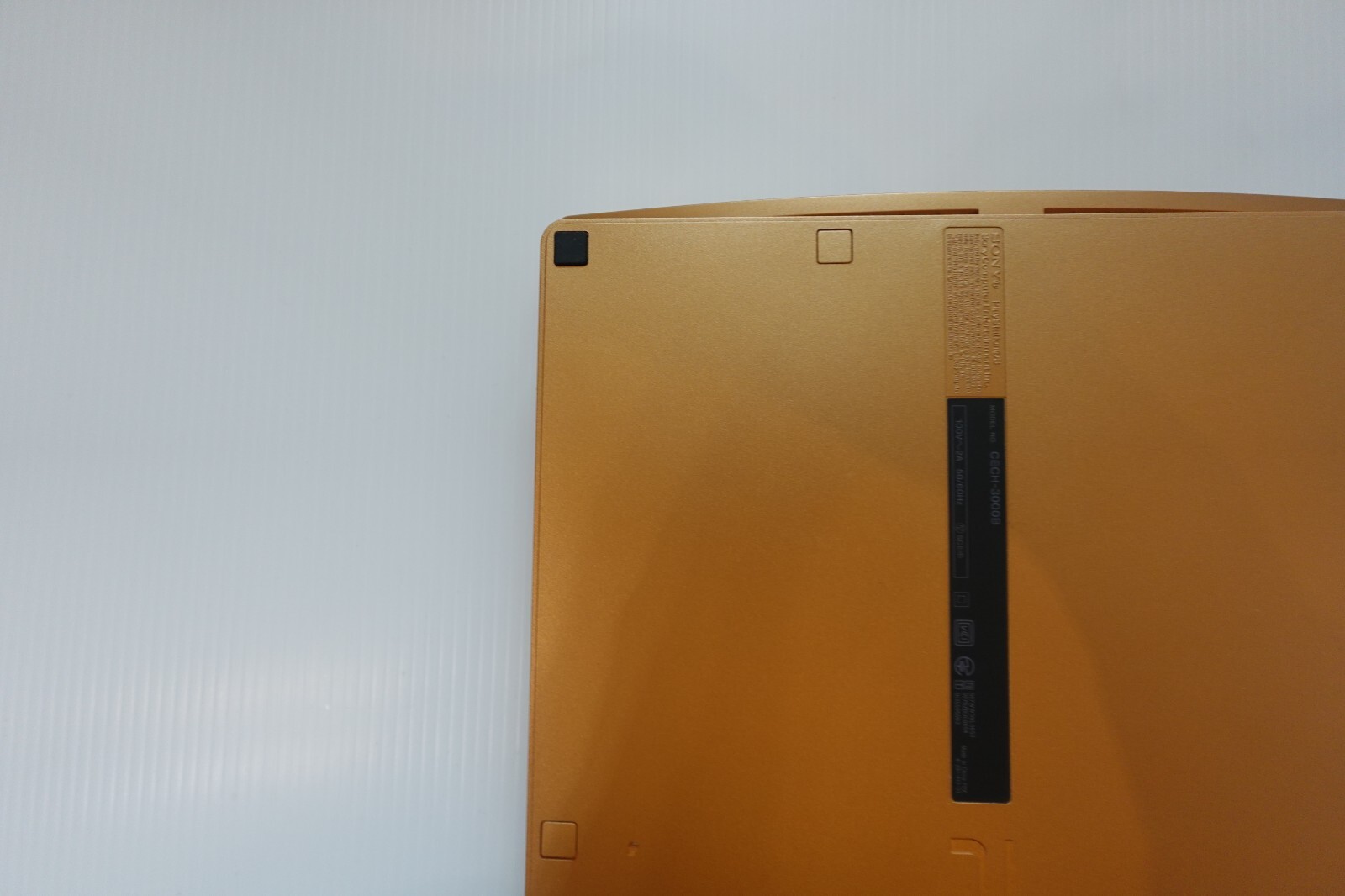 Sony PlayStation 3 PS3 One Piece GOLD 320GB Console Only LIMITED Edition