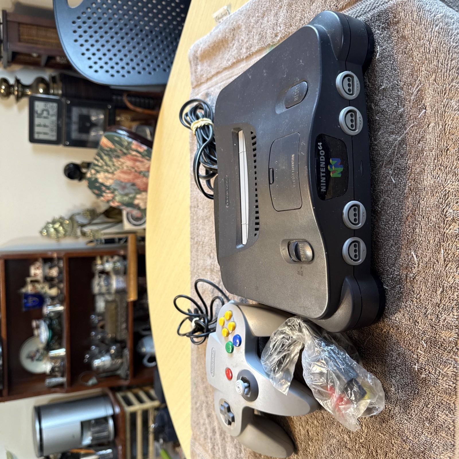 Nintendo 64 Console 1Controller N64 NUS-001 USA W/cord
