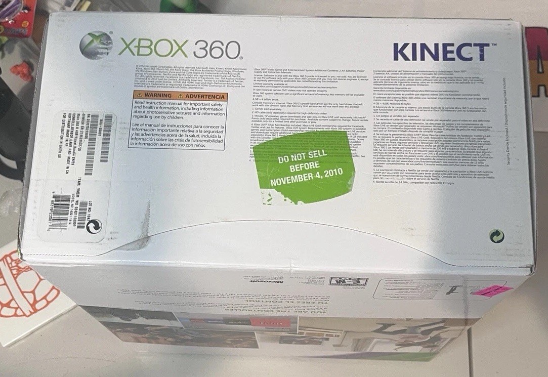xbox 360 S 4gb console with kinect, Games, & Extra Controller