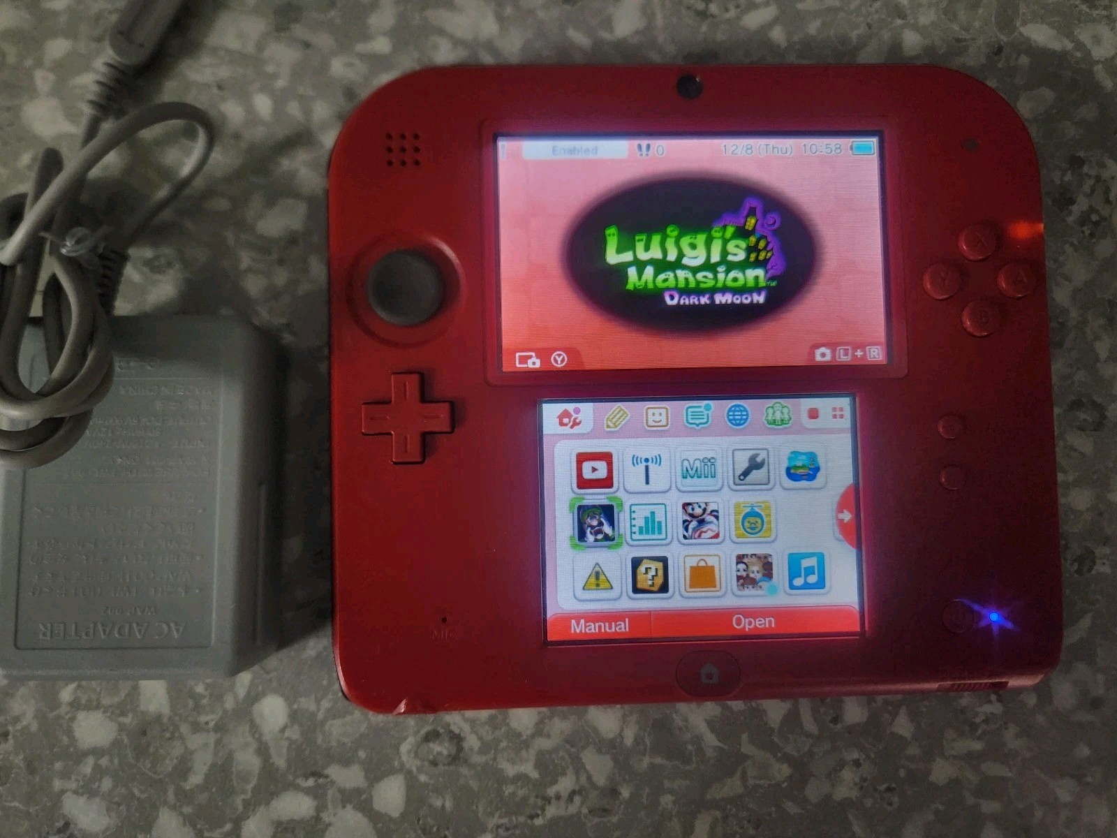Nintendo 2DS Handheld System – Crimson Red Mario Kart