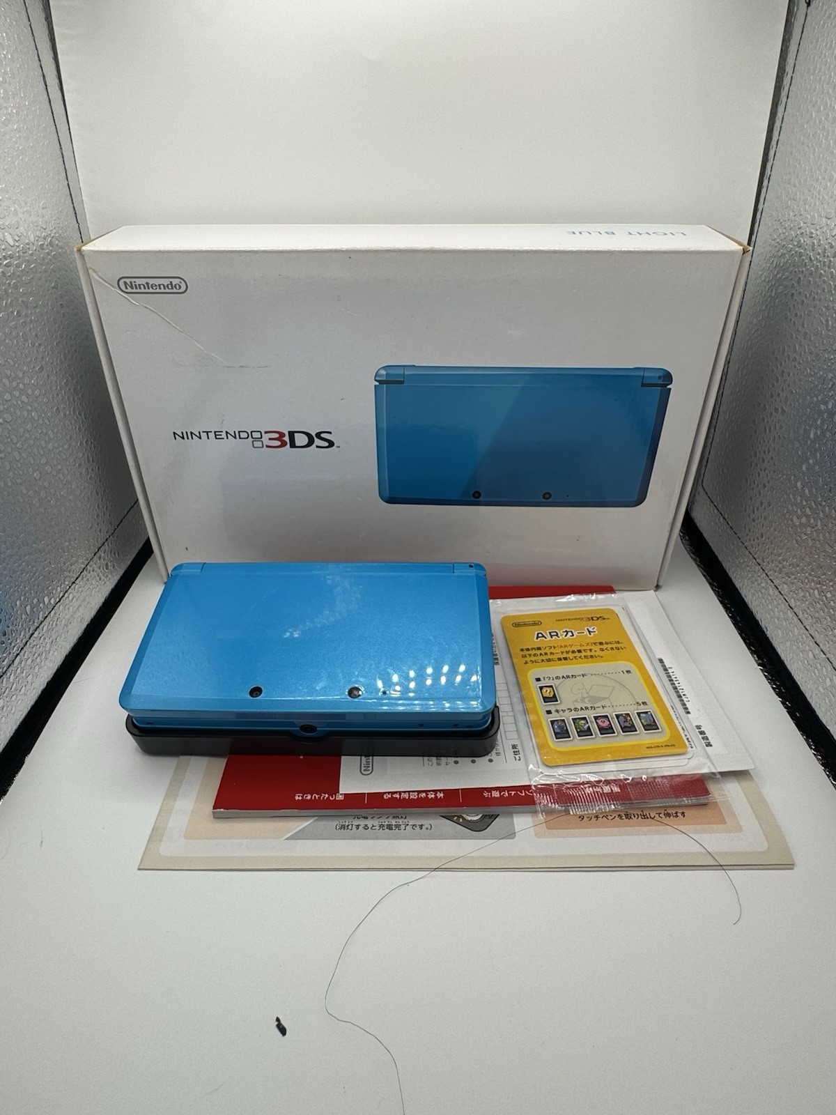*US SELLER* Nintendo 3DS System in box -Light blue Region USA, Charger Tested