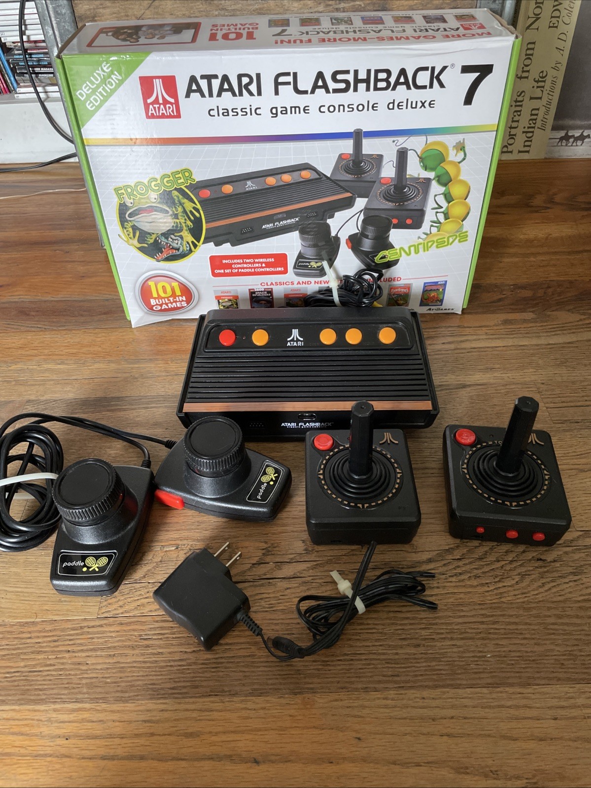 Atari Flashback 7 Classic Game Console Deluxe 101 Games + Paddles Original Box