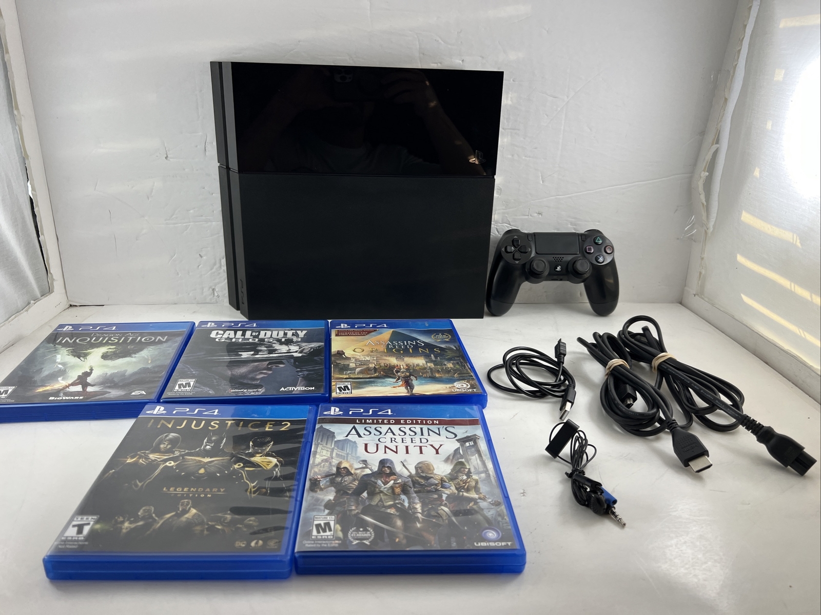 Sony Playstation 4 CUH-1001A 500GB Low Firmware v10.5 Bundle