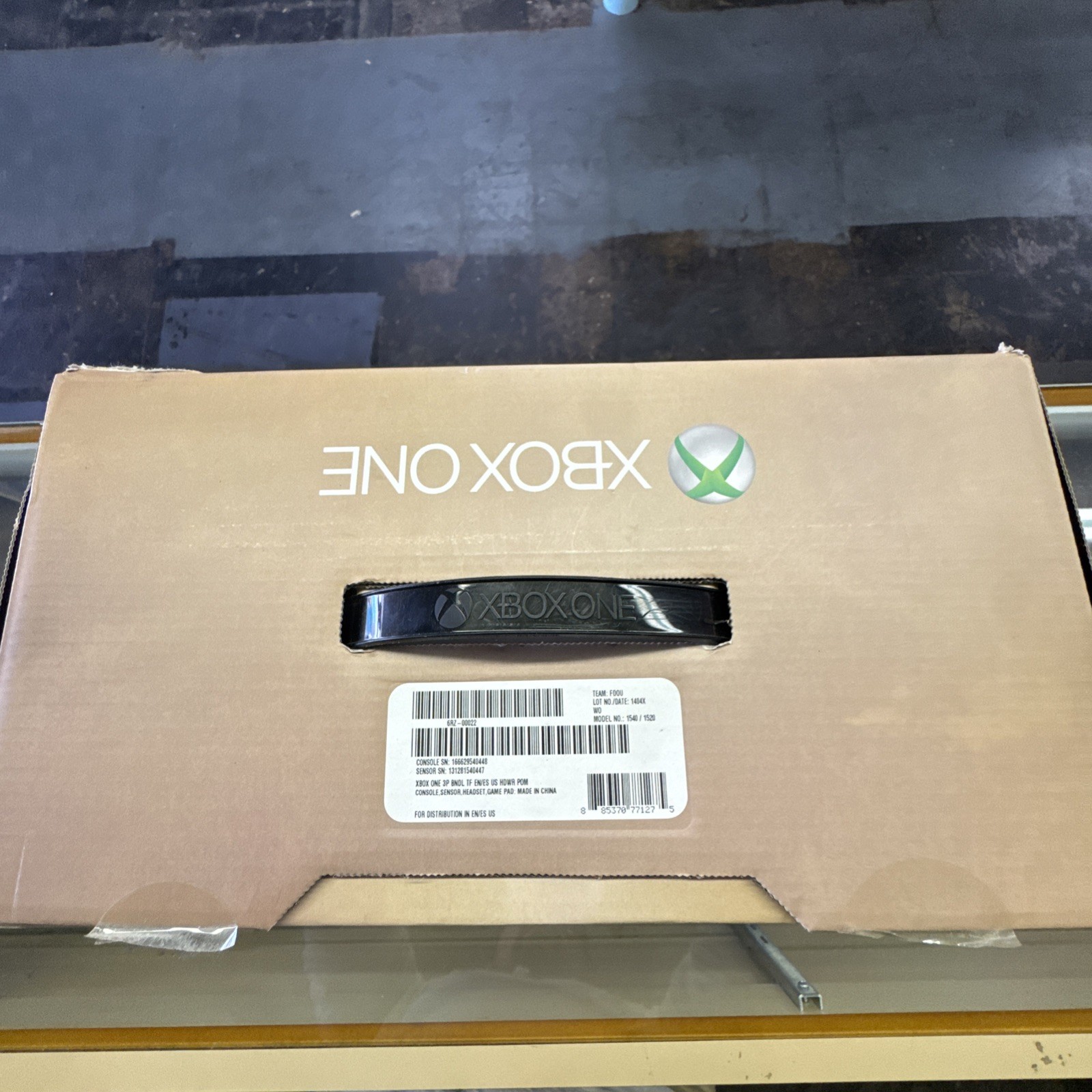 Microsoft Xbox One Titanfall Bundle 500GB Black Console BOX ONLY- All Inserts