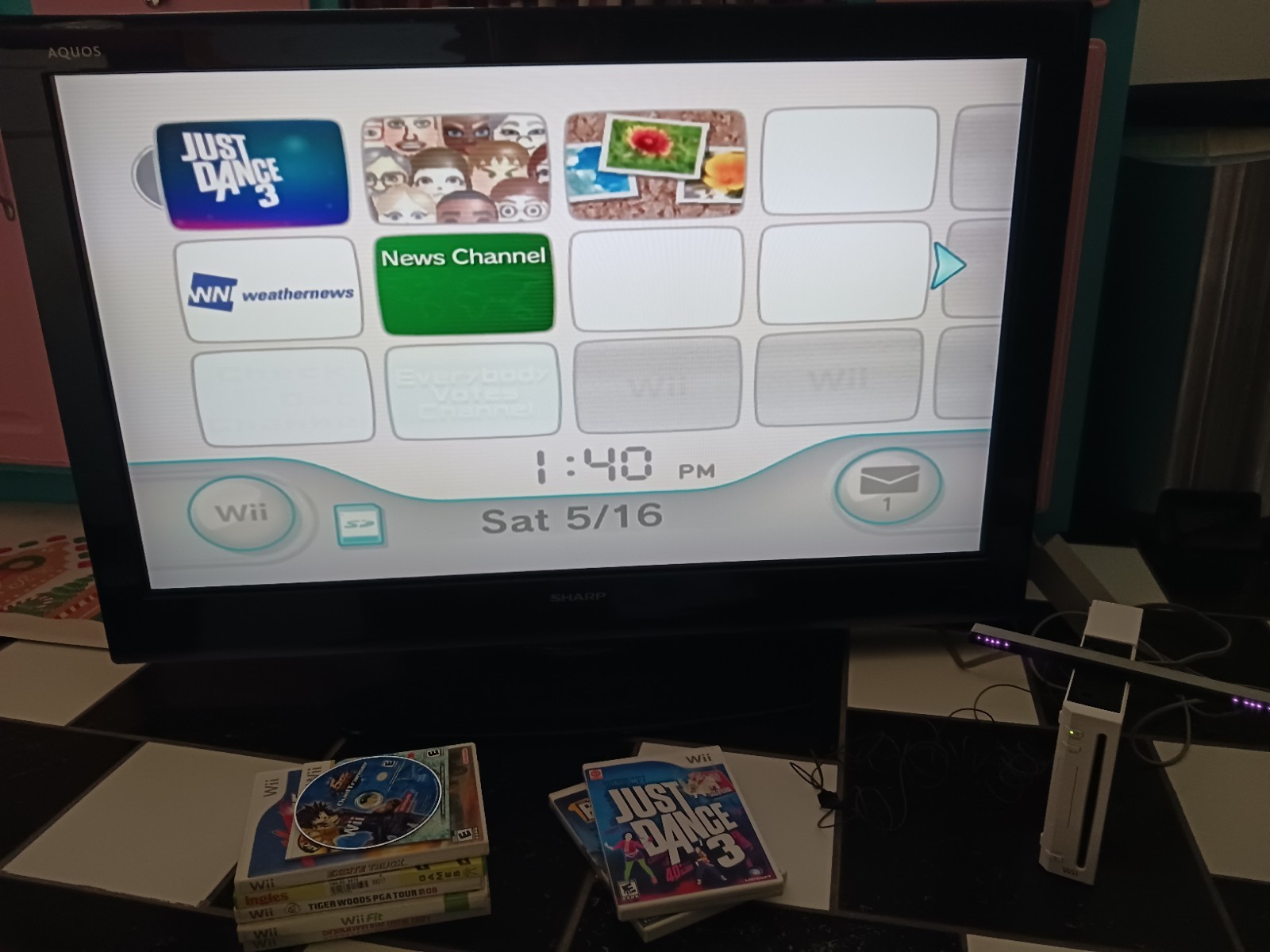 Nintendo Wii Console, Games, Remotes, Nunchuks Lot Bundle Tested and Working
