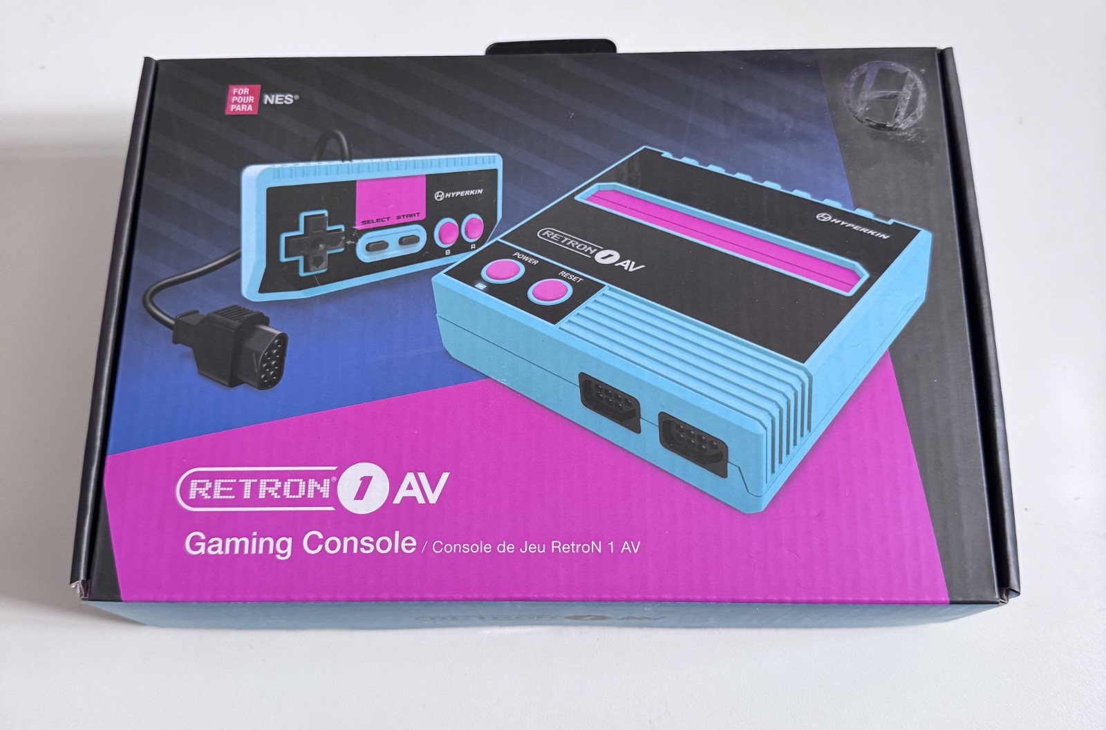 Retron 1 AV Gaming Console For NES (Hyper Beach) Console Bundle Tested