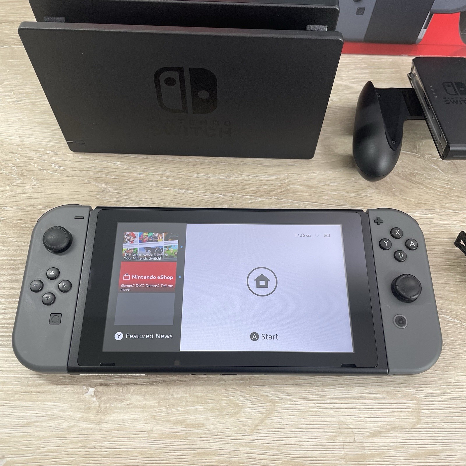 Nintendo Switch Console Bundle w/Gray Joy-Cons Complete In Box CIB – Excellent