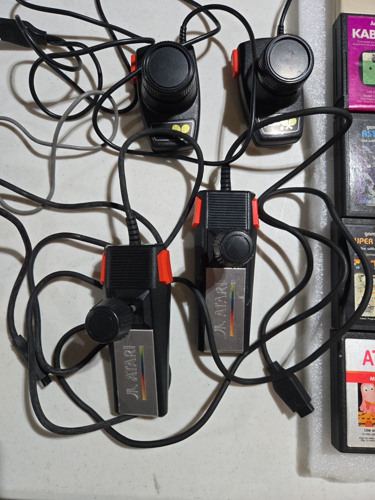 Atari 7800 Console Bundle, 13 Games. Untested. 8 controllers Pac Man Donkey Kong