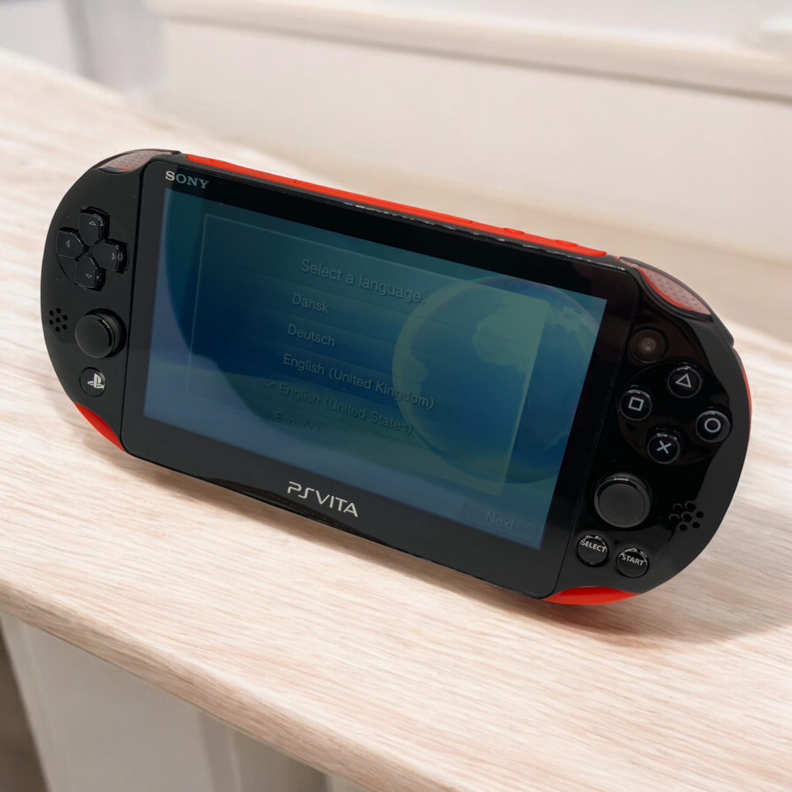 PlayStation Vita Value Pack PS Vita Red/Black Blue/Black PCH-2000 Console