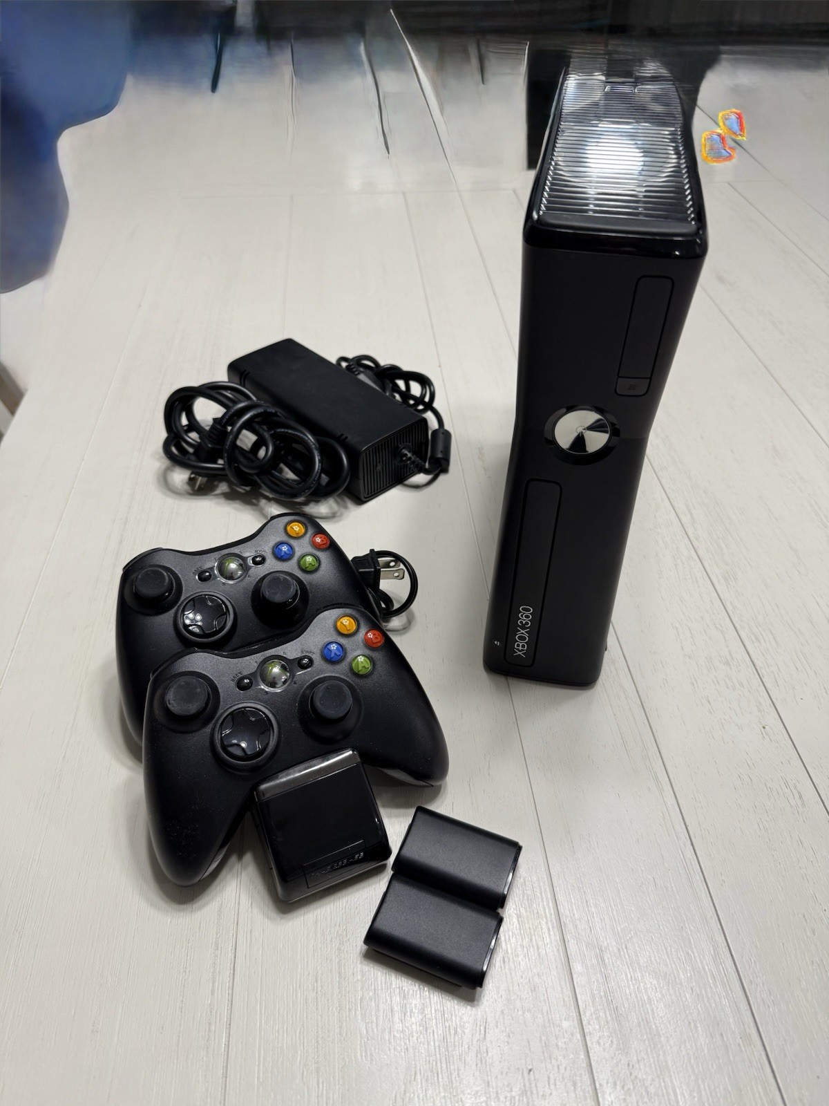 Microsoft Xbox 360 S 4GB Glossy Black Console with Wireless Controllers & Games