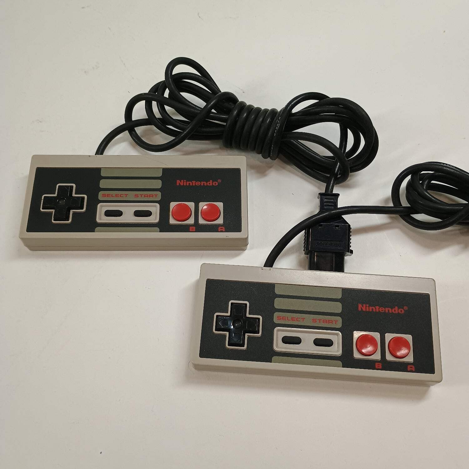 Nintendo Entertainment System NES Console Gaming System NES-001 Gray With Extras