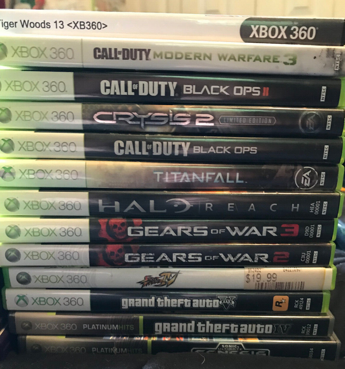Xbox 360 Kinnect Camera w/ 13 regular games & 5 Kinnect games & 2 Controllers