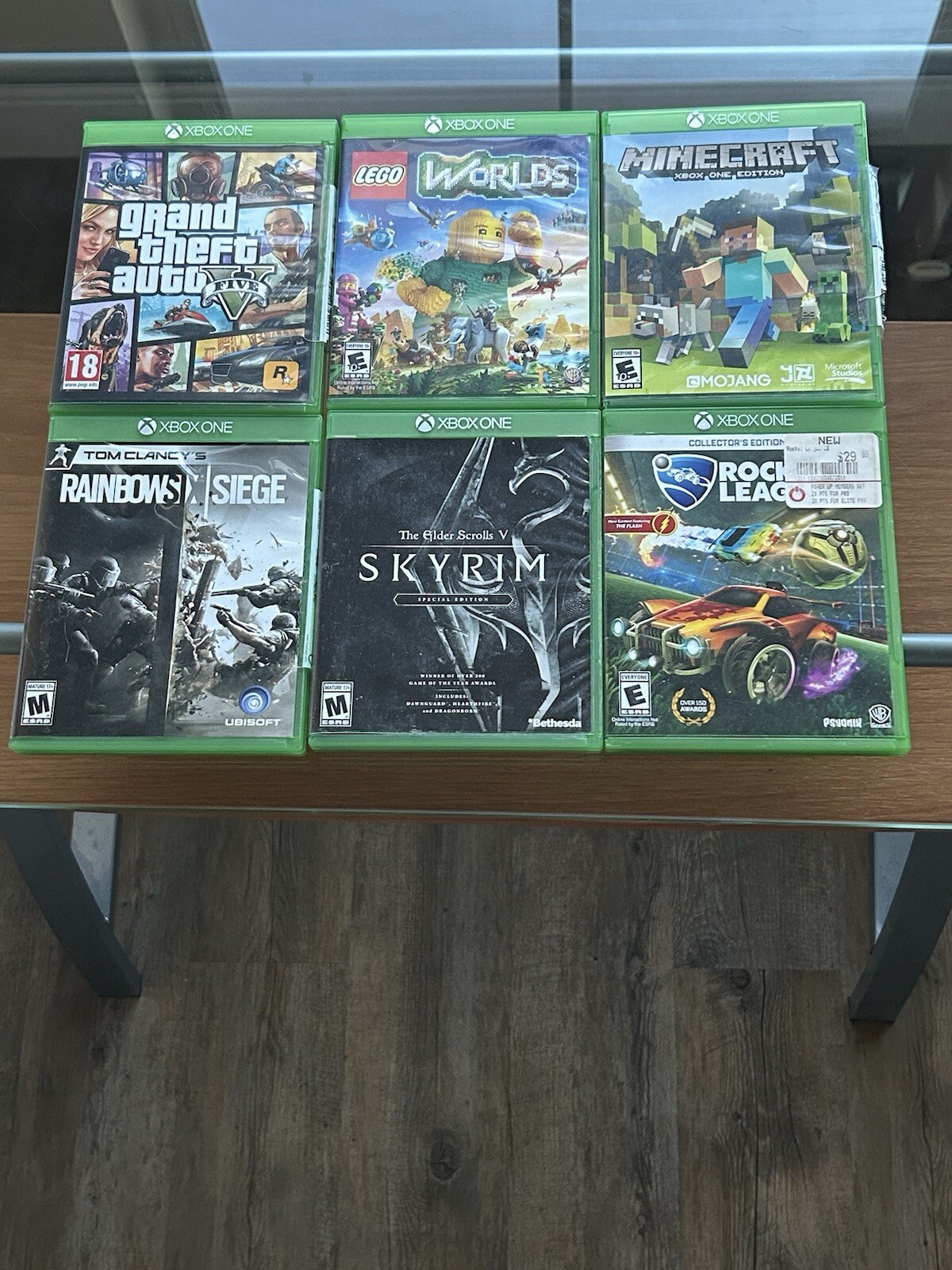 Item Bundle: Xbox One console with six games and two controllers