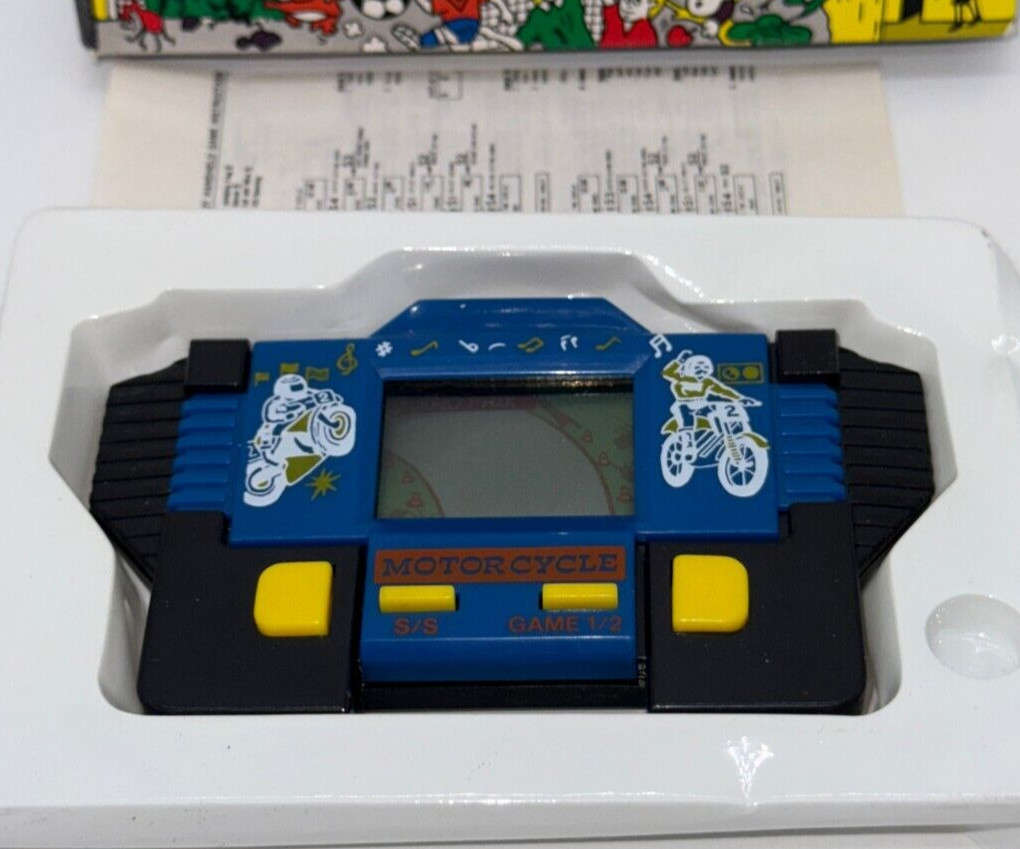 MOTORCYCLE – LCD Game & Watch Portable Console – 1990’s – GRAND PRIX VARIANT