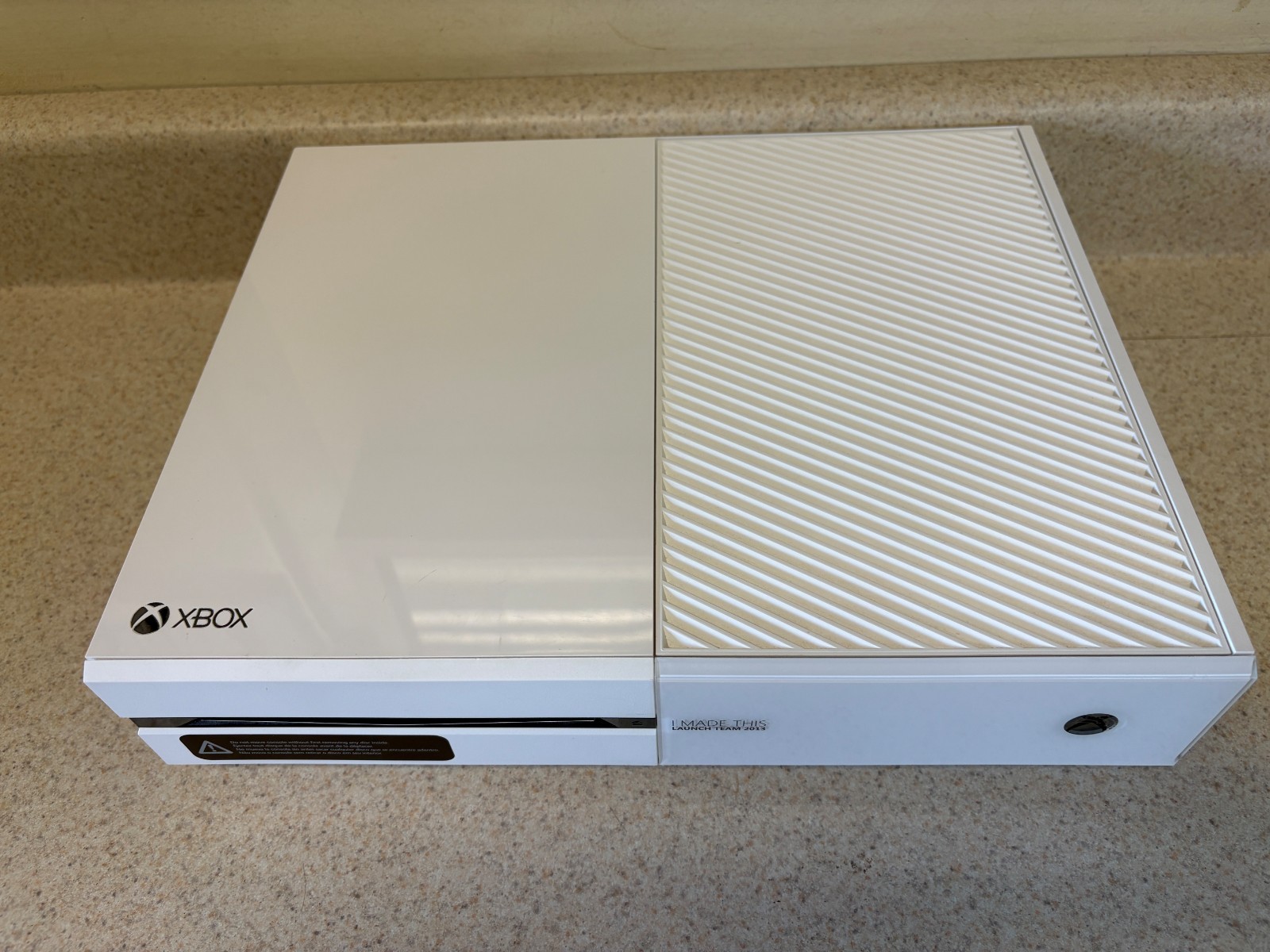 Microsoft Xbox One 1540 500GB Console – I MADE THIS Launch Team 2013 Edition