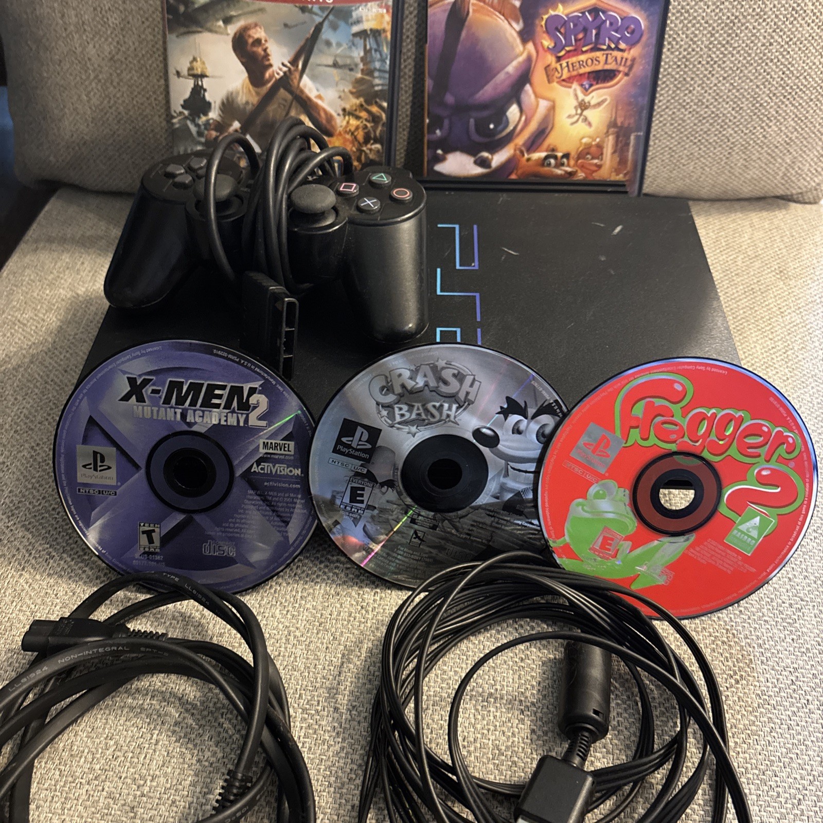 Sony PlayStation 2 PS2 Fat SCPH-39001 Console w/ Controller Cables and GAMES!!