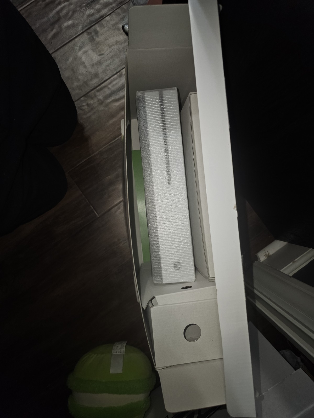 Open BOXED Microsoft Xbox One S 1TB White Gaming Console w/ controller