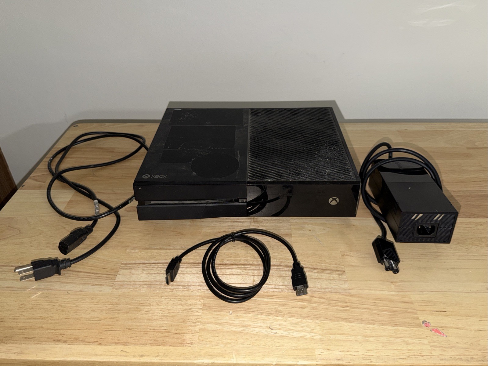 Microsoft Xbox One Black 1TB w/ Power Cords Hdmi Cable READ DESCRIPTION
