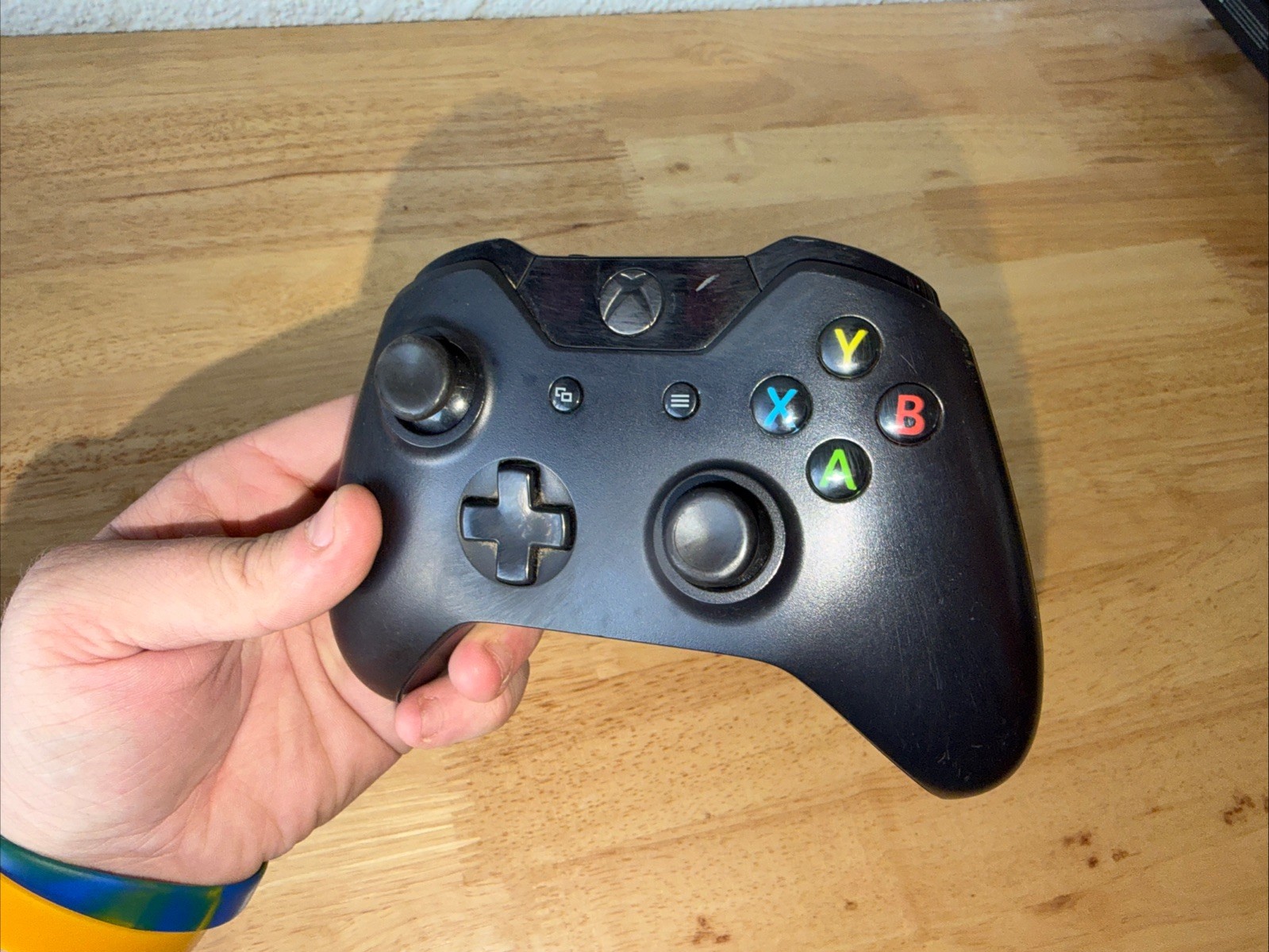 Microsoft Xbox One 500GB Console- Black – model 1540 w controller READ