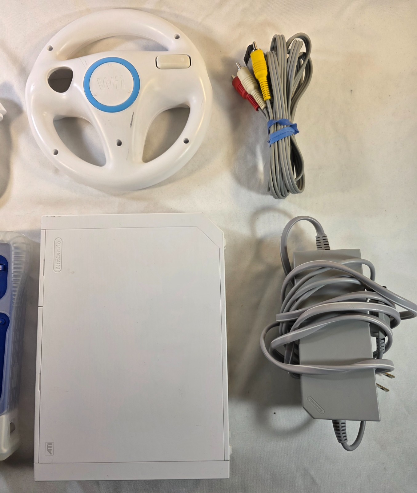 Nintendo Wii Console Bundle 2 Remotes Nunchuck Steering Wheel Cords
