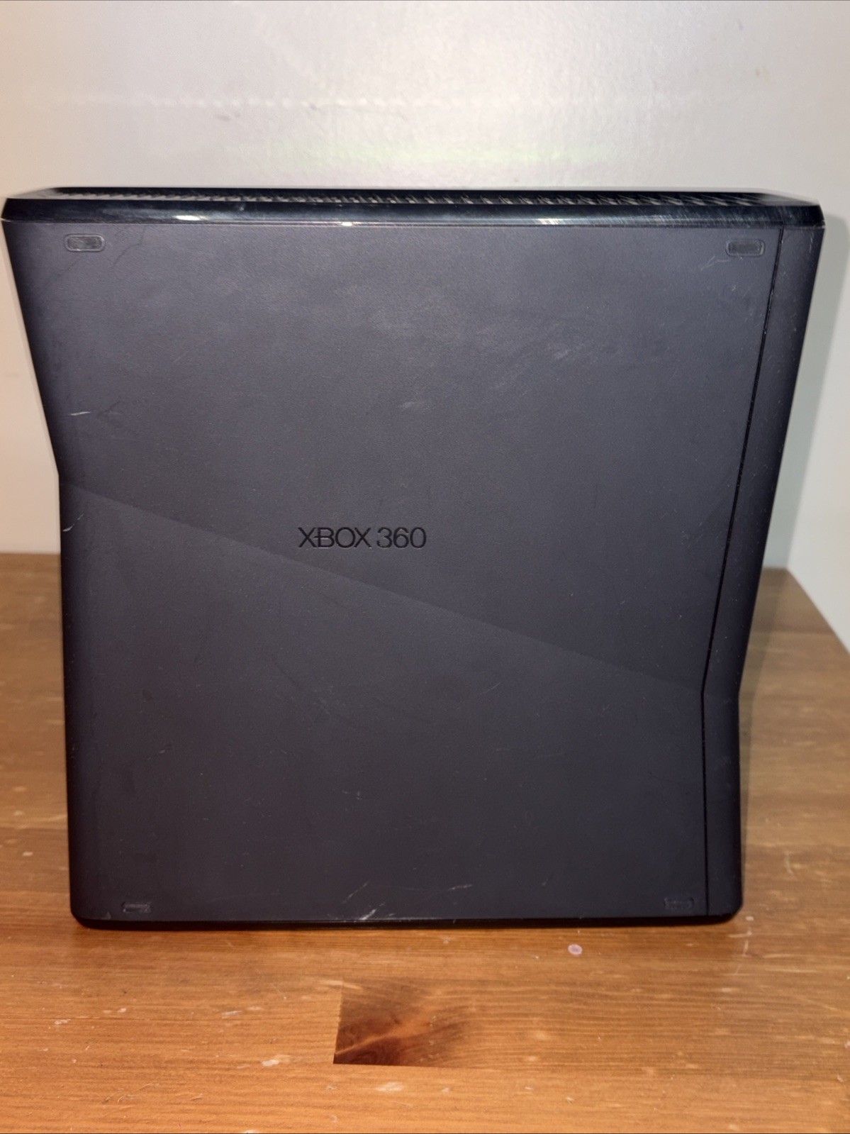 Microsoft Xbox 360 S 4GB Console only – Black (1439) – Tested/works